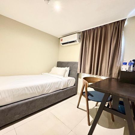 Kingston Hotel 6 - Changkat, Bukit Bintang Куала-Лумпур Экстерьер фото